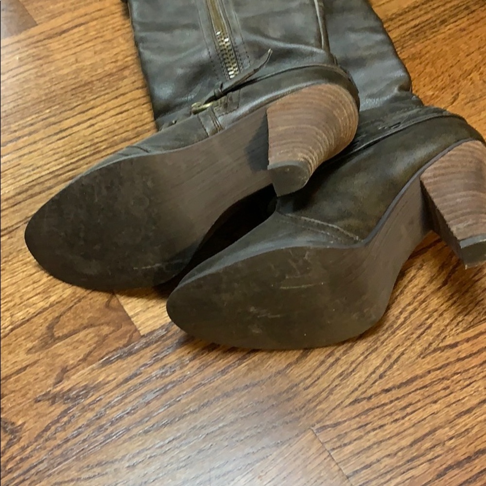 Boots - Picture 2 of 2